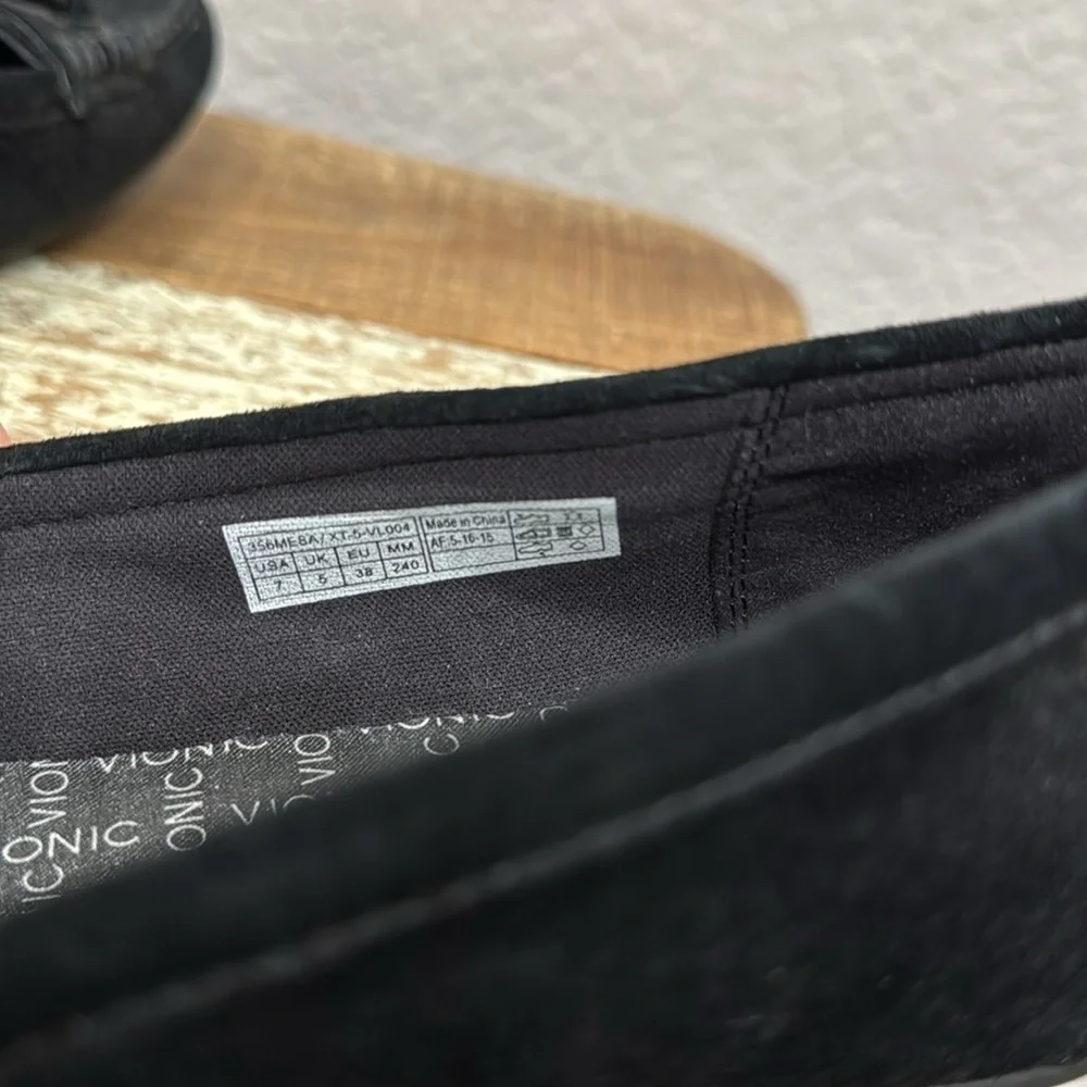 Vionic Mesa Black Suede Chainlink Loafers Size 7 - Picture 6 of 7